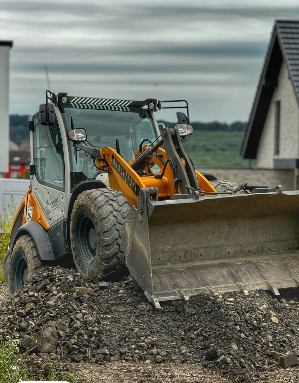 Marc Löhr GmbH & Co.KG - Garten- und Landschaftsbau Traktor